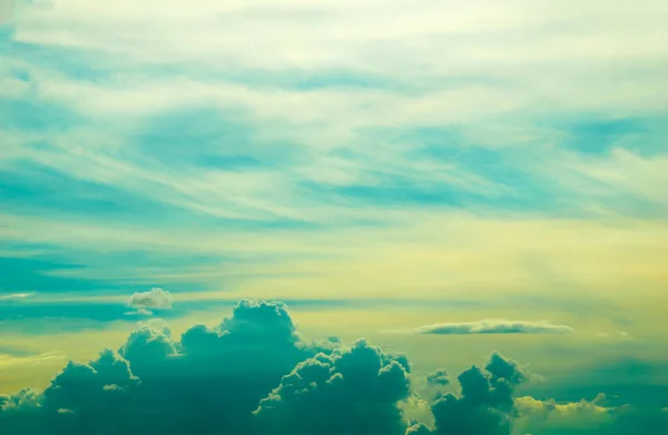 Weiche Grüne Blaue Und Gelbe Wolken Himmel — Stockfoto