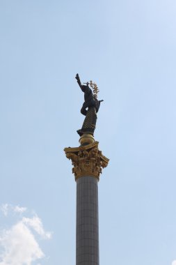 Ukrayna bağımsızlık Anıtı