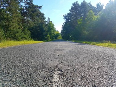 Şafak vakti yaz yolu.