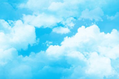 Yeni gökyüzü bulutlar adam