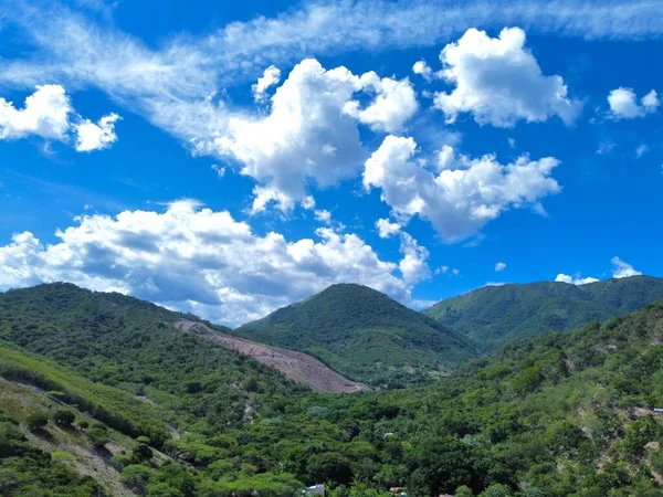 Paisaje y montaas de Repblica  Dominicana 