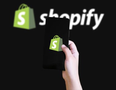 Etrade Shopify Mağazası Mobil uygulama konsepti, başyazı. Satın alma, satma, web sitesi, platform