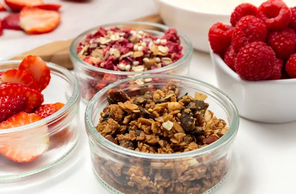Ingredienser För Hälsosam Frukost Muesli Bär Och Yoghurt Hälsosam Mat — Stockfoto