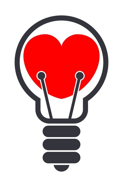 Лампочка с сердцем внутри. Изолирована. Символ любви
