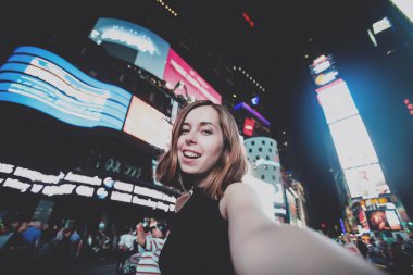 Kadın yolcu alma selfie