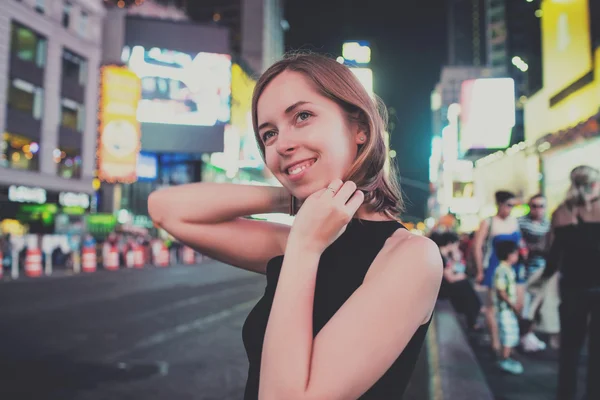 Woman tourist in New York City — 图库照片