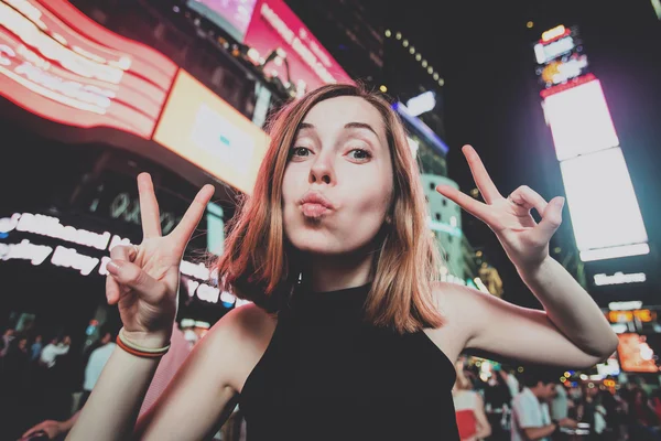 Female traveler taking selfie — Stock Photo, Image