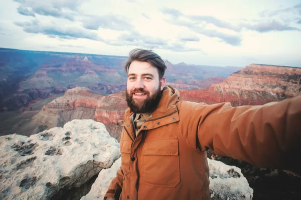 Selfie foto de Homem no Grand Canyon — Fotografia de Stock