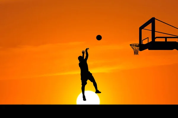 职业篮球运动员的轮廓形象 — 图库照片