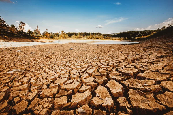 Drought in rural areas, water levels drop, rain does not fall seasonally due to global warming.