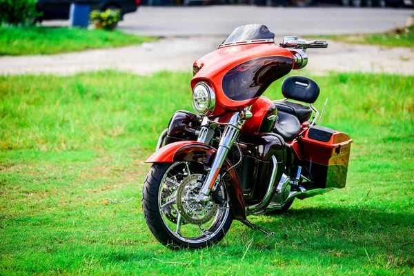 Красивый Цвет Мотоцикл Harley Davidson Красиво Припаркован — стоковое фото