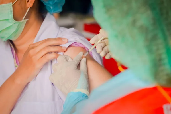 Selective Focus Doctor Making Injection Patient Coronavirus Concept — Stock Photo, Image