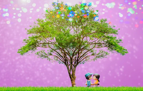 Sevgililer Günü Nde Güzel Bir Romantik Ağacın Altında Iki Bebek — Stok fotoğraf