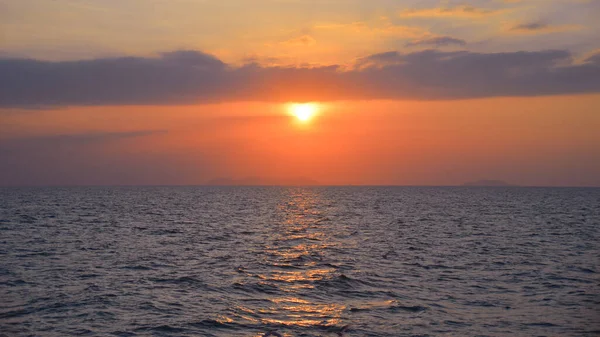 Vista Laranja Céu Por Sol Sobre Mar — Fotografia de Stock