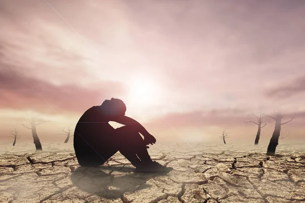 People Sit Heads Hopeful Dry Land Because Drought Rain Long — Stock Photo, Image