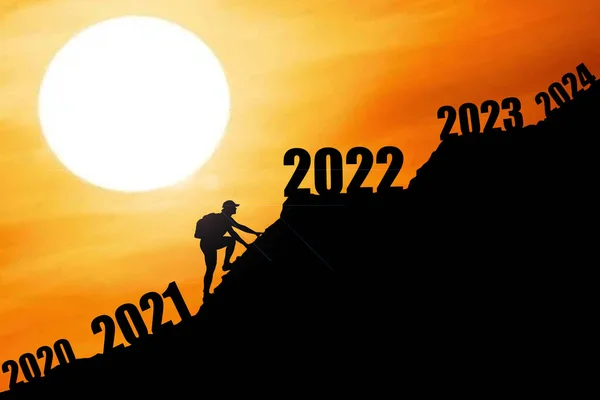 2022 Girmek Için Dağlara Tırmanan 2020 2021 Değiştiren Adam Mutlu — Stok fotoğraf