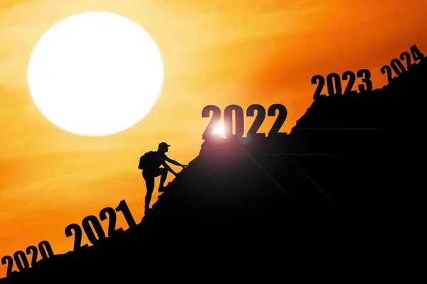 2022 Girmek Için Dağlara Tırmanan 2020 2021 Değiştiren Adam Mutlu — Stok fotoğraf