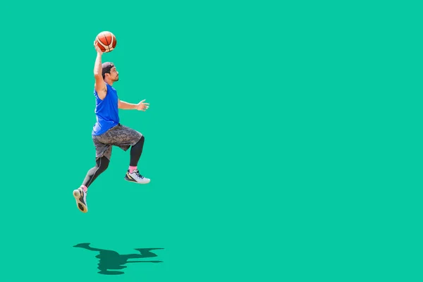 Asiatischer Basketballer Springt Dunk Auf Farbigem Hintergrund Punkten — Stockfoto