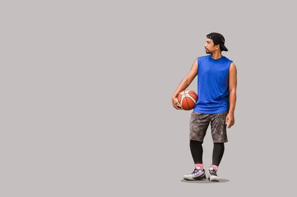 Southeast Asian Basketball Players Stand Holding Basketball Concrete Wall Space — Stock Photo, Image