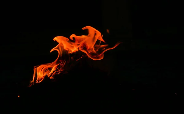 Abstraktes Hintergrundbild Von Flammen Auf Schwarzem Hintergrund — Stockfoto