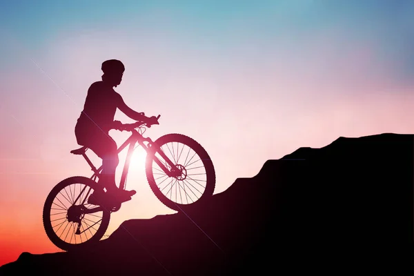 Mountainbike Silhouetten Training Hochgebirge Abend Schöne Farben Silhouette Eines Mountainbikers — Stockfoto