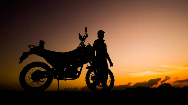 Silhouette Photographer Adventures Motorcycle Road Motocross Evening Travel Adventure Concept — Stock Photo, Image