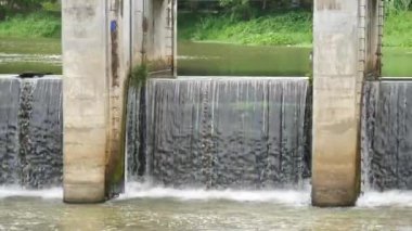 Dams block small canals of rural irrigation systems.