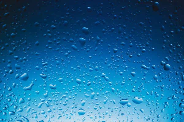 Gotas Água Refrescantes Fundo Azul Espaço Cópia — Fotografia de Stock