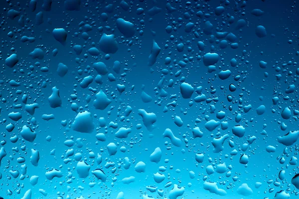 Gotas Água Refrescantes Fundo Azul Espaço Cópia — Fotografia de Stock