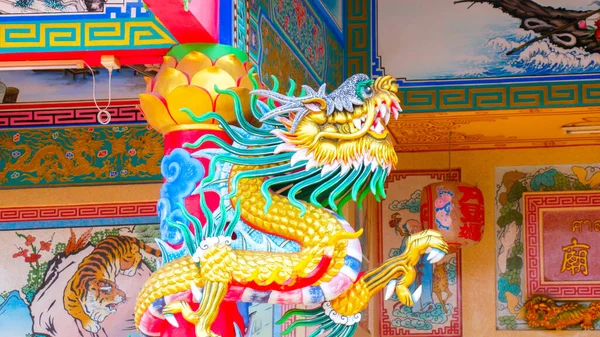 Estatuas Dragón Del Arte Chino Decoran Santuario Maravillosamente Agosto 2021 — Foto de Stock