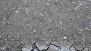 Kuraklık sırasında toprak kırılma görüntüsünü kapat