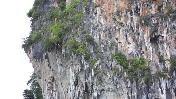 Vista Gran Estatua Guanyin Sobre Fondo Montaña Tailandia — Vídeo de stock