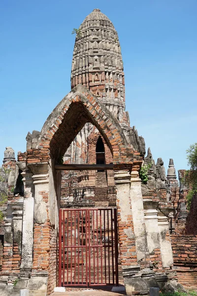 Uitzicht Muur Deur Prang Ruïnes Van Tempel Oude Siam Hoofdstad — Stockfoto
