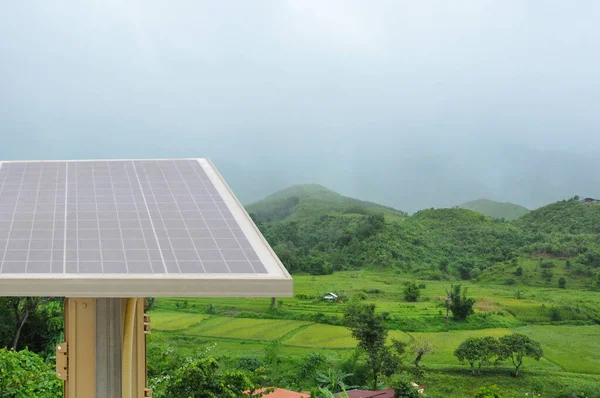 Cellules Solaires Sur Pôle Pour Produire Électricité Partir Énergie Solaire — Photo