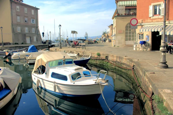 Muggia kentinde tekne