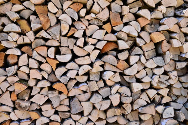 Preparazione Legna Ardere Inverno Una Catasta Legno Betulla Ricevuto Fondo — Foto Stock