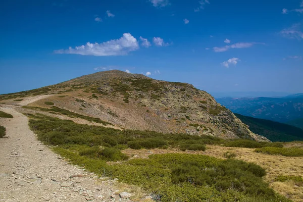 Τοπίο Βουνά Φύση Εξωτερική Άποψη Ροκ Ουρανό Μπλε — Φωτογραφία Αρχείου