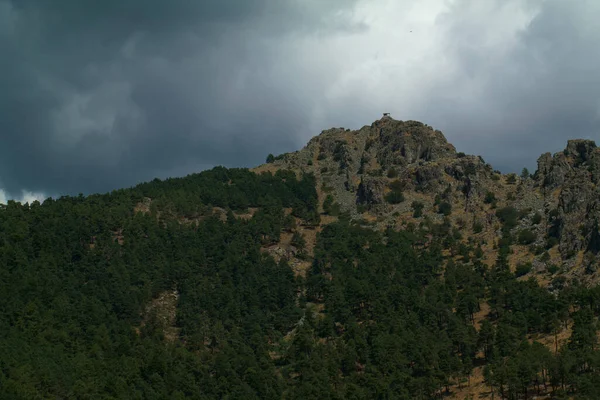 风景秀丽的山地岩石自然景观 — 图库照片