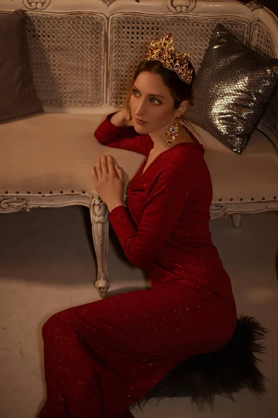 Femme Royale Robe Rouge Photo Art — Photo