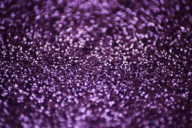 Bokeh ile bulanık ışıkları mor arka plan etkisi. Yumuşak ve anlayışı bulanıklık