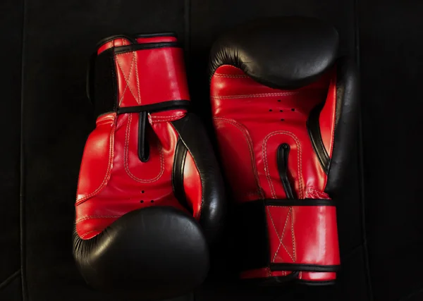 Boxing gloves isolated on the black background — Stock Photo, Image