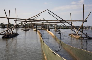 Artel Tonle Sap Balık tutma