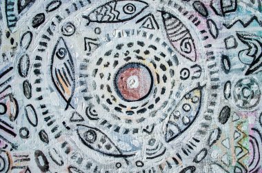 Çatlak arka planda ateşli çemberler. Grunge renk arkaplanı. Eski püskü alçı arka plan. Mistik Göz.