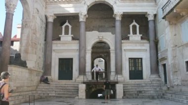 Diocletian Sarayı Peristyle
