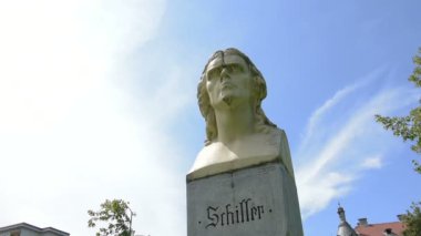 Shiller büstü