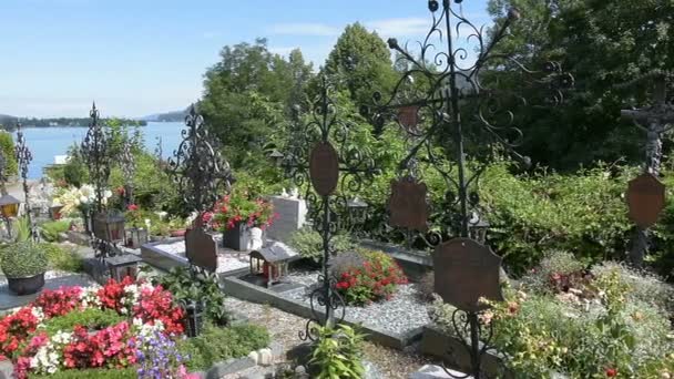 The cemetery of Maria Worth — Stock Video