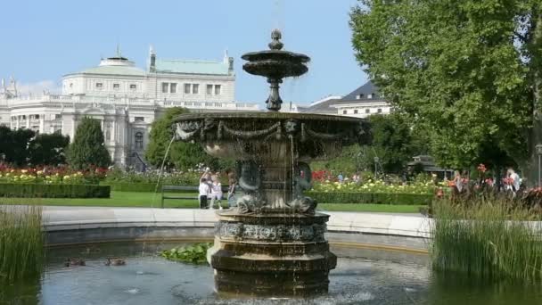 Het Park Volksgarten in Wenen — Stockvideo