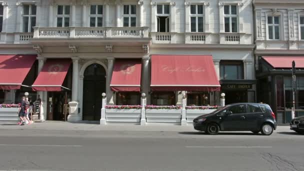 Sacher caf v centru Vídně — Stock video