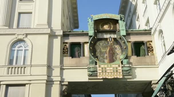 ウィーンの Ankeruhr 時計 — ストック動画