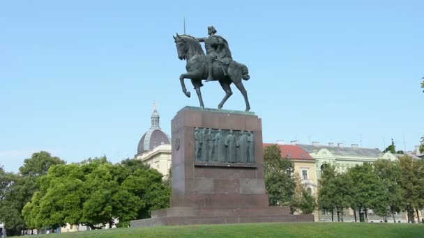 Statue von Tomislav von Kroatien — Stockvideo